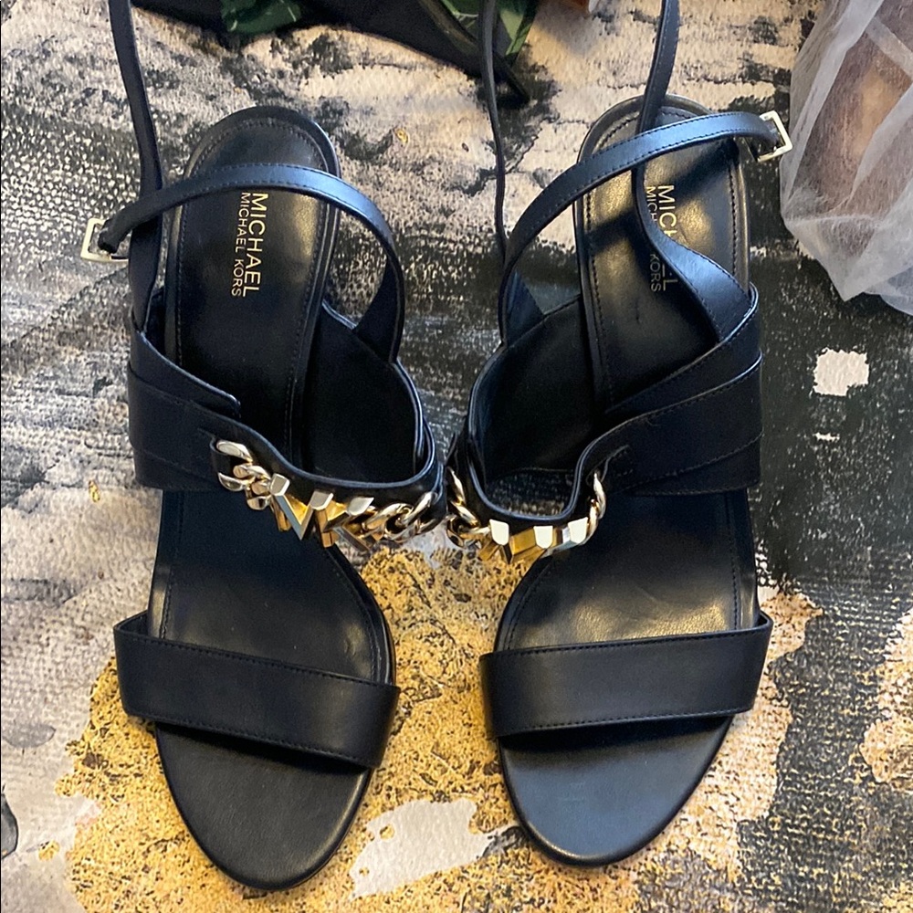 Michael Kors Black and Gold Sandals Sleek Design